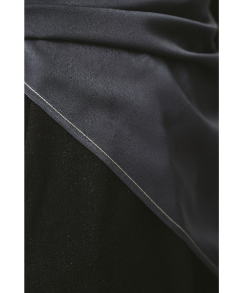 STYLEMIXER（スタイルミキサー）の「ステッチラインサテンスカーフ（バンダナ/スカーフ・レディース・ブラウン/グレー・FREE）」の4枚目の写真