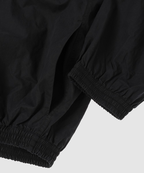 Acne Studios(アクネストゥディオズ)の「FN-MN-OUTW001264(ナイロンジャケット・メンズ・ブラック/グリーン系その他/ブルー系その他・48/46)」の8枚目の写真
