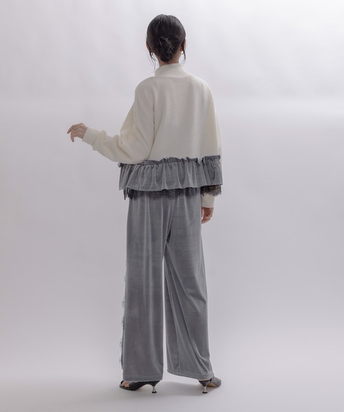 Eimee Law(エイミーロウ)の「ベロアフリルハイネックトップス(その他トップス・レディース・アイボリー/ブラウン/ブラック・FREE)」の16枚目の写真