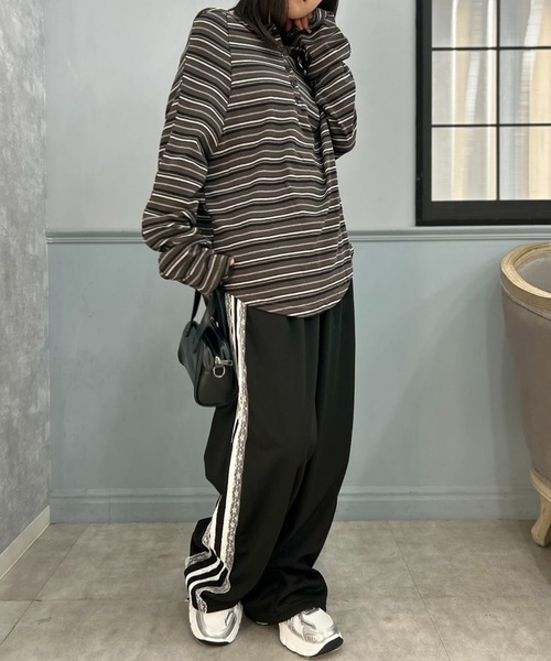 mebole(メボレ)の「Loose Silhouette Border Tee(Tシャツ/カットソー・レディース・ベージュ/グレー・FREE)」の18枚目の写真