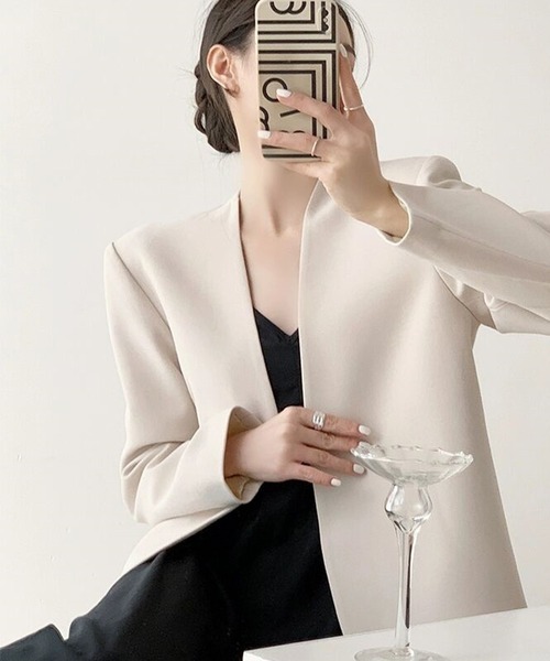 美品✨️エトロ ノーカラージャケット ペイズリージャカード アシンメトリージップ 美品✨️エトロ ノーカラージャケット ペイズリージャカード