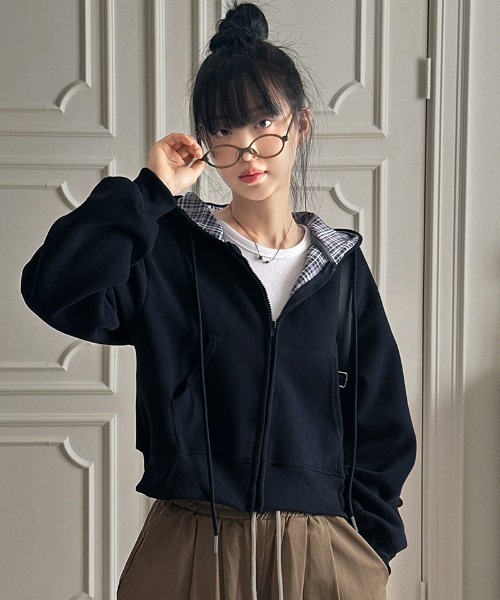 gossip!ロサンゼルス(ゴシップロサンゼルス)の「Y2K レトロ チェックパーカー /韓国っぽゆるシルエット 【5色展開】(パーカー・レディース・ネイビー/ブラック/グレー/ホワイト/ダークグレー・M)」の5枚目の写真