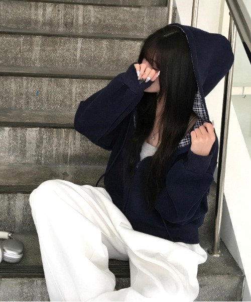 gossip!ロサンゼルス(ゴシップロサンゼルス)の「Y2K レトロ チェックパーカー /韓国っぽゆるシルエット 【5色展開】(パーカー・レディース・ネイビー/ブラック/グレー/ホワイト/ダークグレー・M)」の20枚目の写真