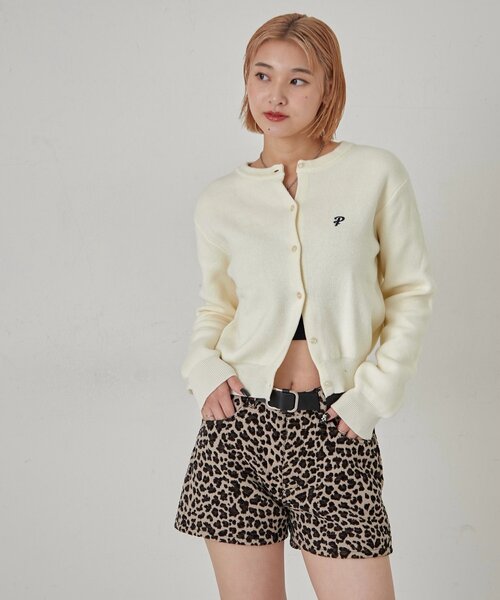 WHO'S WHO gallery（フーズフーギャラリー）の「ワンポイントクルーカーデ（カーディガン/ボレロ・レディース・グレー/ブラック/アイボリー/ホワイト/レッド/ネイビー・FREE）」の13枚目の写真