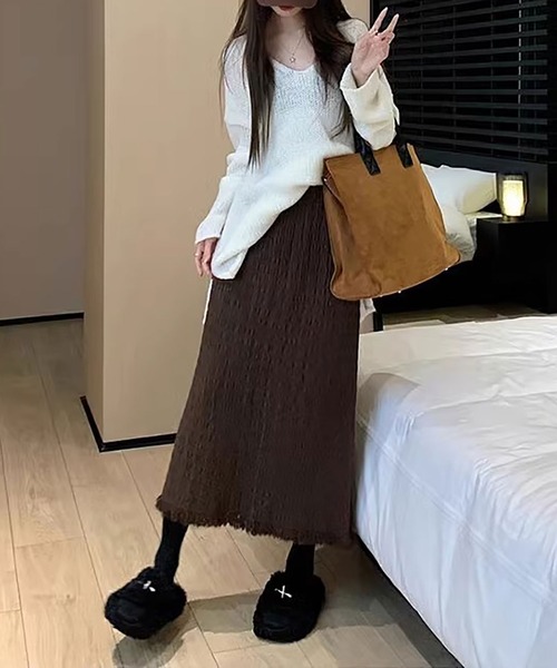 NinaetLina(ニナエリナ)の「裾フリンジロングスカート(スカート・レディース・グレー/ブラウン/ホワイト/ブラック・FREE)」の11枚目の写真
