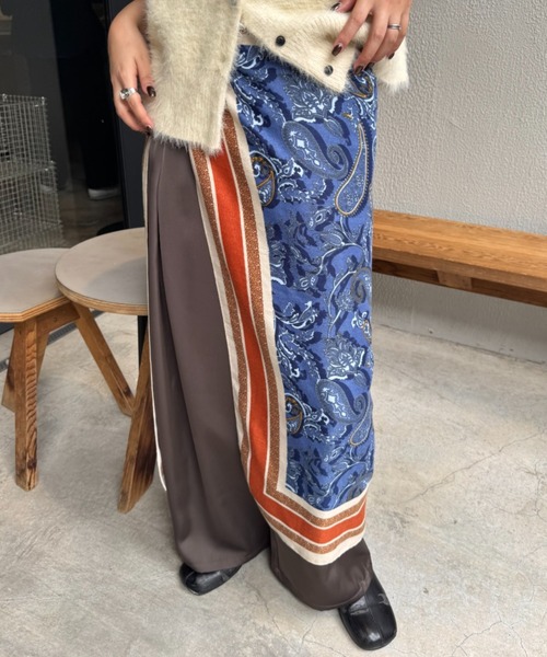 CIAOPANIC TYPY(チャオパニックティピー)の「lilアソート柄起毛スカーフ(ストール/ショール・レディース・ブルー/ブラック/ブラウン/マスタード・ONE SIZE)」の4枚目の写真