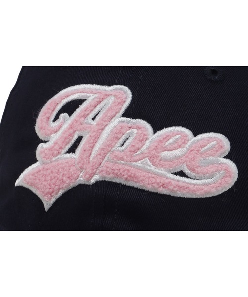 A BATHING APE(アベイシングエイプ)の「CHINELLE LOGO BASEBALL CAP(キャップ・レディース・ネイビー/ピンク/アイボリー・FREE)」の11枚目の写真
