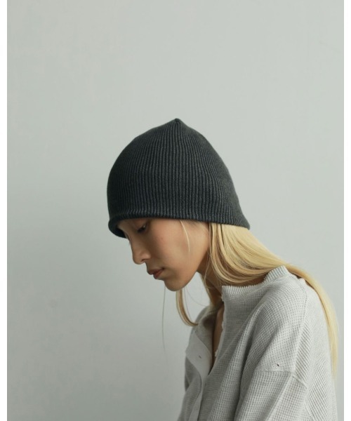 anuke(アンヌーク)の「anuke Knit Beanie 62521024(ニットキャップ/ビーニー・レディース・オフホワイト/チャコールグレー・FREE)」の3枚目の写真