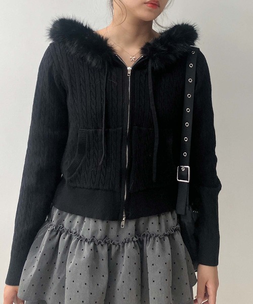 AS KNOW AS plus(アズノゥアズプラス)の「♪エコファーフード ポケット付き ケーブル編み Wジップファスナーカーディガン(カーディガン/ボレロ・レディース・アイボリー/ブラック/シルバー・FREE)」の6枚目の写真