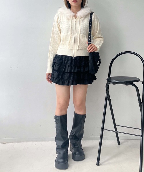 AS KNOW AS plus(アズノゥアズプラス)の「♪エコファーフード ポケット付き ケーブル編み Wジップファスナーカーディガン(カーディガン/ボレロ・レディース・アイボリー/ブラック/シルバー・FREE)」の18枚目の写真