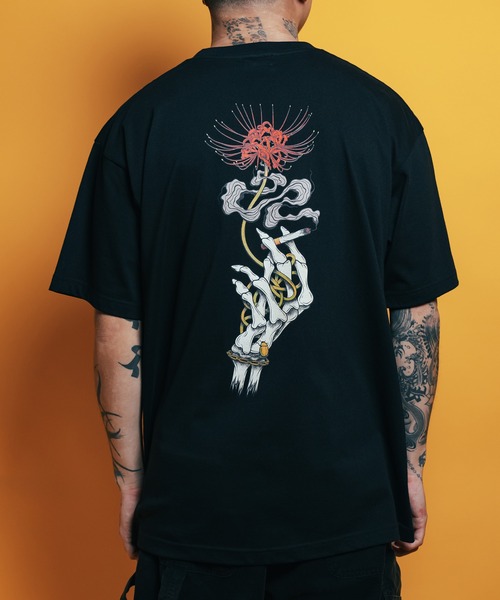 Subciety（サブサエティ）の「Spider lily tee（Tシャツ/カットソー・メンズ・ブラック/インディゴブルー/ホワイト・SMALL/MEDIUM/LARGE/X-LARGE/XX-LARGE）」の2枚目の写真