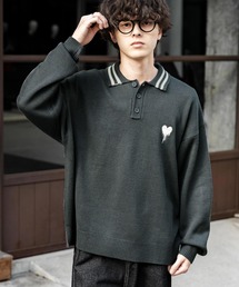 オーバーサイズニット」に該当するレディースのポロシャツファッション