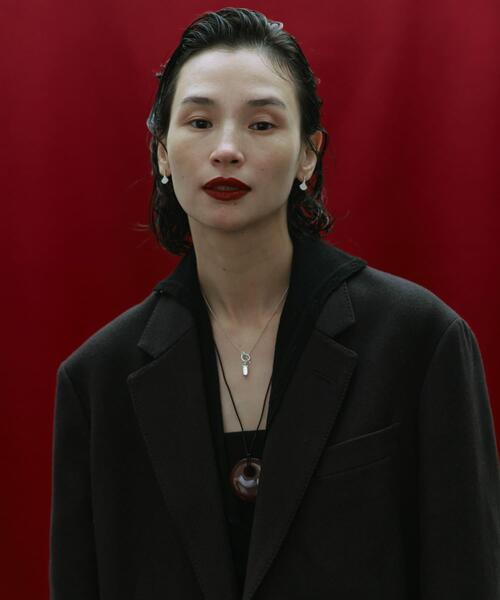 SMELLY（スメリー）の「SMELLY so　rectangle motif necklace（ネックレス・レディース・シルバー・-）」の4枚目の写真