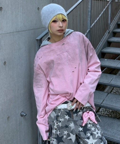 Never mind the XU（ネバーマインドザエックスユー）の「【Never mind the XU】damage washed long sleeve / 【ネバーマインド ザ エックスユー】ダメージウォッシュ長袖Tシャツ  <着用動画あり>（Tシャツ/カットソー・メンズ・ホワイト/ピンク/ブラック・L/XL）」の3枚目の写真