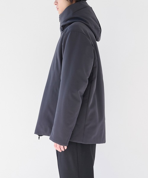 ATTACHMENT(アタッチメント)の「【ATTACHMENT/アタッチメント】別注 SOLOTEX HOODED DOWN(ダウンジャケット/コート・メンズ・ダークグレー/ブラック・2/3)」の13枚目の写真