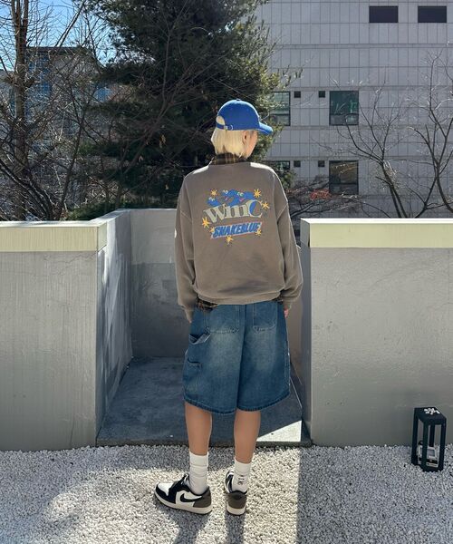 WMC(ダブリューエムシー)の「スネークブルー スウェット_CHARCOAL GREY(スウェット・メンズ・チャコールグレー・SMALL/MEDIUM/LARGE/X-LARGE)」の2枚目の写真