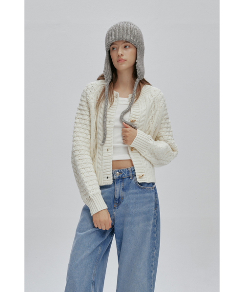 AFTERHOURS(アフターアワーズ)の「COZY CABLE KNIT CARDIGAN (IVORY)(カーディガン/ボレロ・レディース・アイボリー・FREE)」の3枚目の写真