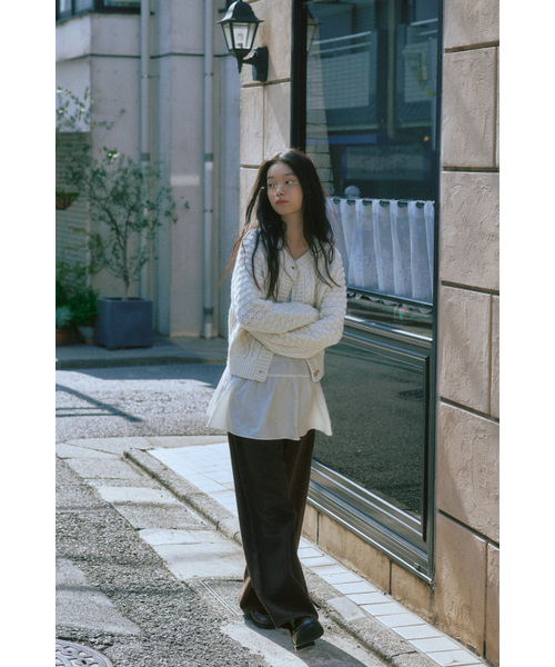 AFTERHOURS(アフターアワーズ)の「COZY CABLE KNIT CARDIGAN (IVORY)(カーディガン/ボレロ・レディース・アイボリー・FREE)」の6枚目の写真