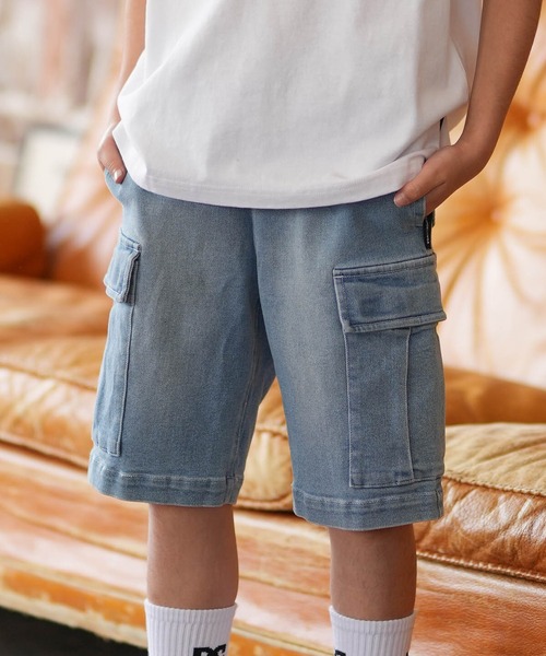 DC(ディーシー)の「DC/ディーシー ハーフパンツ 26 KD WIDE CARGO SHORT YWS261504(その他パンツ・キッズ・インディゴブルー/ライトインディゴブルー・160cm/150cm/140cm/130cm/120cm)」の2枚目の写真