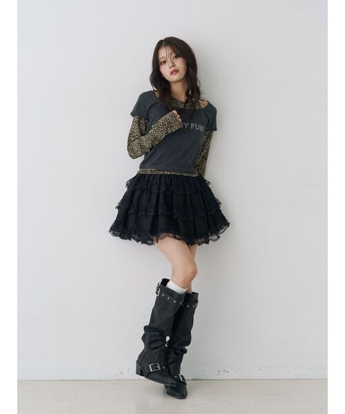 jouetie(ジュエティ)の「レイヤードライクホルターネックトップス ボーダー レオパード(Tシャツ/カットソー・レディース・ブラック/ブルー/オフホワイト・MEDIUM)」の4枚目の写真