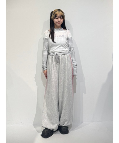 jouetie(ジュエティ)の「レイヤードライクホルターネックトップス ボーダー レオパード(Tシャツ/カットソー・レディース・ブラック/ブルー/オフホワイト・MEDIUM)」の17枚目の写真