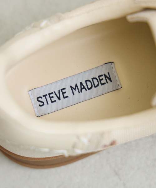STEVE MADDEN(スティーブマデン)の「STEVE MADDEN OFF-TRACK FLORAL MUL フラワーキャンバススニーカー(スニーカー・レディース・アイボリー・MEDIUM/LARGE/SMALL)」の10枚目の写真
