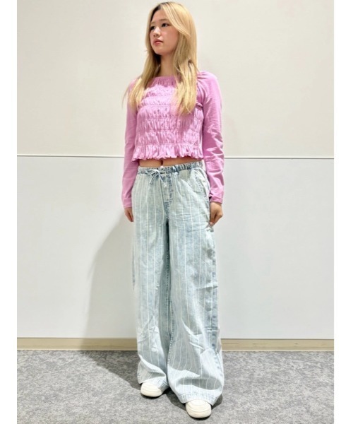 GAP(ギャップ)の「ミッドライズ ウルトラソフト イージーウエスト バギーデニム ストライプ(デニムパンツ・レディース・ライトインディゴブルー・XXS/M/S/XS/L)」の11枚目の写真