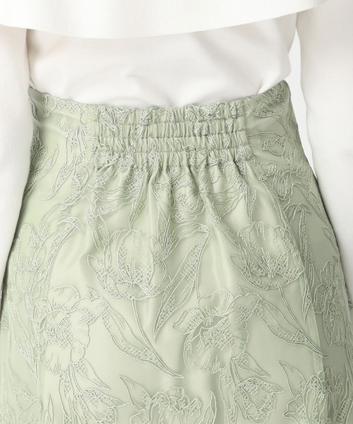 MISCH MASCH（ミッシュマッシュ）の「2026春夏新作 クロスステッチ刺繍フラワースカート（スカート・レディース・グリーン/イエロー/ネイビー・M/S）」の6枚目の写真