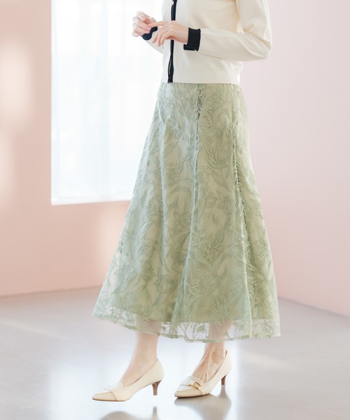 MISCH MASCH（ミッシュマッシュ）の「2026春夏新作 クロスステッチ刺繍フラワースカート（スカート・レディース・グリーン/イエロー/ネイビー・M/S）」の18枚目の写真