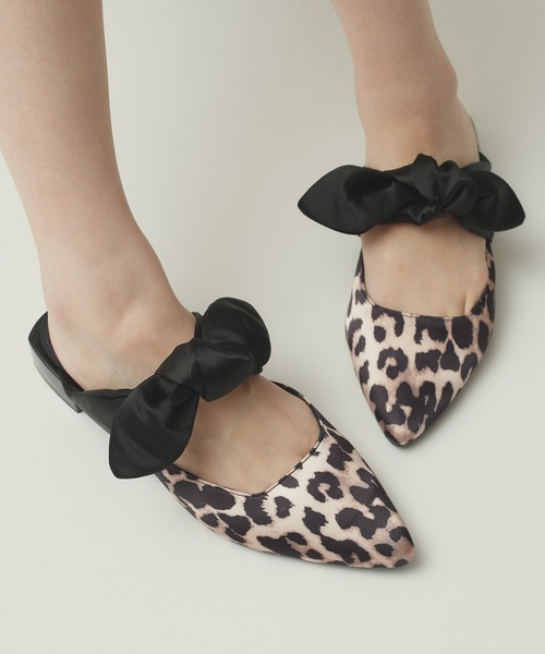 Narcissus（ナルシス）の「リボンフラットシューズ（パンプス・レディース・ブラック/レオパード・M/XL/L）」の2枚目の写真