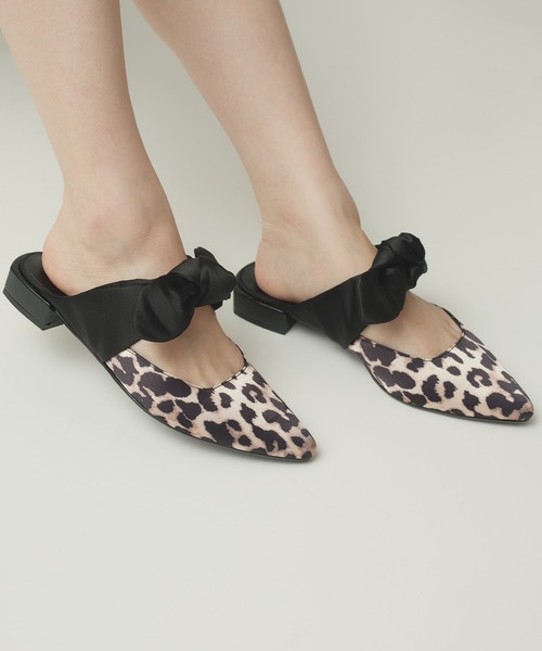 Narcissus（ナルシス）の「リボンフラットシューズ（パンプス・レディース・ブラック/レオパード・M/XL/L）」の3枚目の写真
