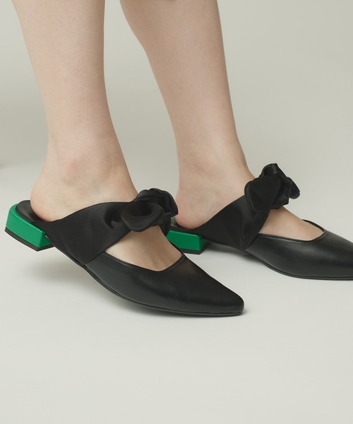 Narcissus（ナルシス）の「リボンフラットシューズ（パンプス・レディース・ブラック/レオパード・M/XL/L）」の4枚目の写真