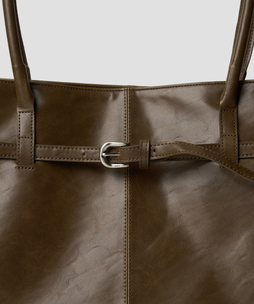 TTUDEMENT（トュードメント）の「CLASSIC BELT SQUARE BAG BROWN（トートバッグ・レディース・その他・FREE）」の6枚目の写真