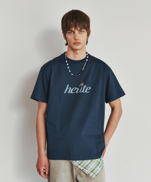 HEUTE(ホイテ)の「HEUTE STAR T-SHIRT (NAVY)(Tシャツ/カットソー・メンズ・ネイビー・M)」の1枚目の写真