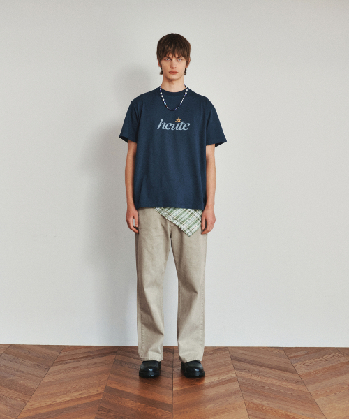 HEUTE(ホイテ)の「HEUTE STAR T-SHIRT (NAVY)(Tシャツ/カットソー・メンズ・ネイビー・M)」の2枚目の写真