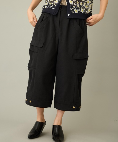 FLUMOR(フラマー)の「タックデザインバレルパンツ(カーゴパンツ・レディース・ブラック/カーキ・38)」の1枚目の写真