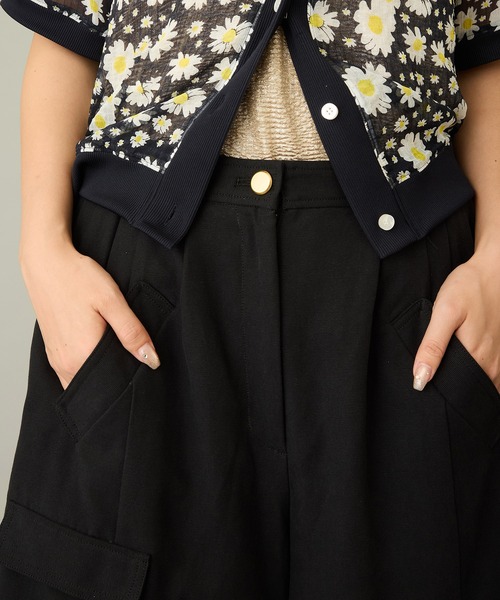 FLUMOR(フラマー)の「タックデザインバレルパンツ(カーゴパンツ・レディース・ブラック/カーキ・38)」の10枚目の写真