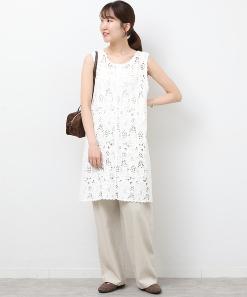 JOURNAL STANDARD relume（ジャーナルスタンダード　レリューム）の「［26SS新作］エンブロイダリークロシェレースチュニック（チュニック・レディース・ホワイト/ブラック・FREE）」の16枚目の写真