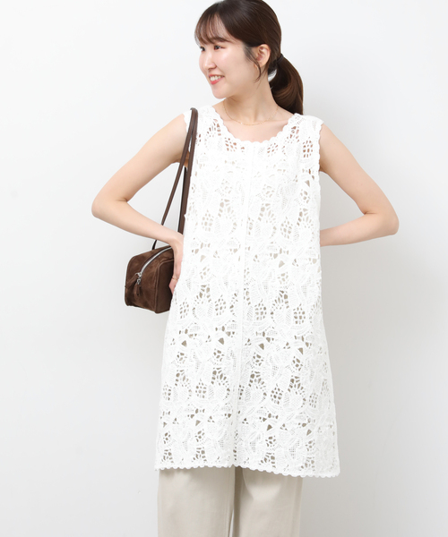 JOURNAL STANDARD relume（ジャーナルスタンダード　レリューム）の「［26SS新作］エンブロイダリークロシェレースチュニック（チュニック・レディース・ホワイト/ブラック・FREE）」の21枚目の写真