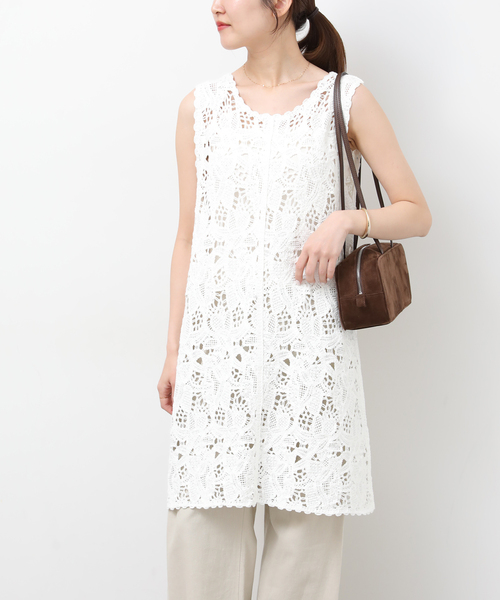 JOURNAL STANDARD relume（ジャーナルスタンダード　レリューム）の「［26SS新作］エンブロイダリークロシェレースチュニック（チュニック・レディース・ホワイト/ブラック・FREE）」の22枚目の写真