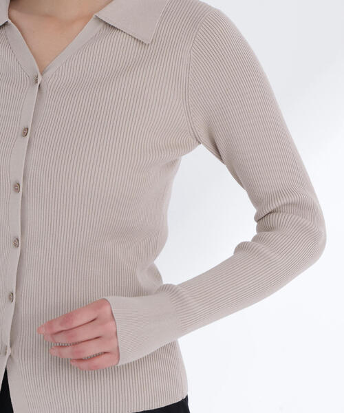 NATURAL BEAUTY BASIC(ナチュラルビューティーベーシック)の「◇【WEB限定カラー:オレンジ】襟付Vネックリブニット(カーディガン/ボレロ・レディース・チャコールグレー/オフホワイト/ベージュ/オレンジ/ピンク・FREE)」の6枚目の写真