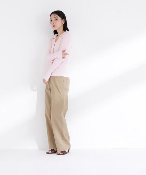 NATURAL BEAUTY BASIC(ナチュラルビューティーベーシック)の「◇【WEB限定カラー:オレンジ】襟付Vネックリブニット(カーディガン/ボレロ・レディース・チャコールグレー/オフホワイト/ベージュ/オレンジ/ピンク・FREE)」の17枚目の写真