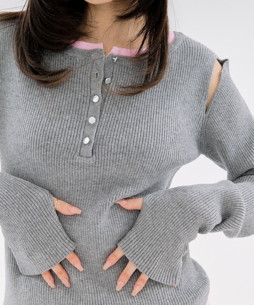 Ezick(エジック)の「layered henry lib knit カットアウトレイヤードデザインヘンリーニット(ニット/セーター・レディース・ブルー/グレー・FREE)」の1枚目の写真