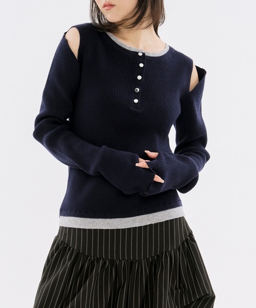 Ezick(エジック)の「layered henry lib knit カットアウトレイヤードデザインヘンリーニット(ニット/セーター・レディース・ブルー/グレー・FREE)」の3枚目の写真