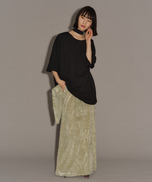 yae(ヤエ)の「Bowtie T-blouse / ボウタイ付きT-ブラウス(シャツ/ブラウス・レディース・レッド/ブラック/グレー・FREE)」の22枚目の写真