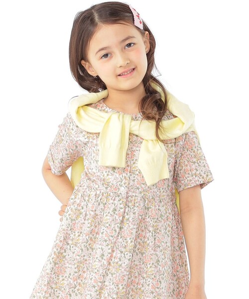 SHIPS(シップス)の「SHIPS KIDS:100~130cm / リバティ ボタン カーディガン(カーディガン/ボレロ・キッズ・ピンク/トップグレー/イエロー・110/120/130/100)」の2枚目の写真