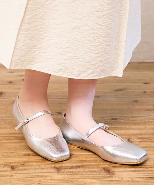 le.coeur blanc（ルクールブラン）の「le.coeur blancスクエアメリージェーン（その他シューズ・レディース・ブラック/シルバー・38/37）」の9枚目の写真