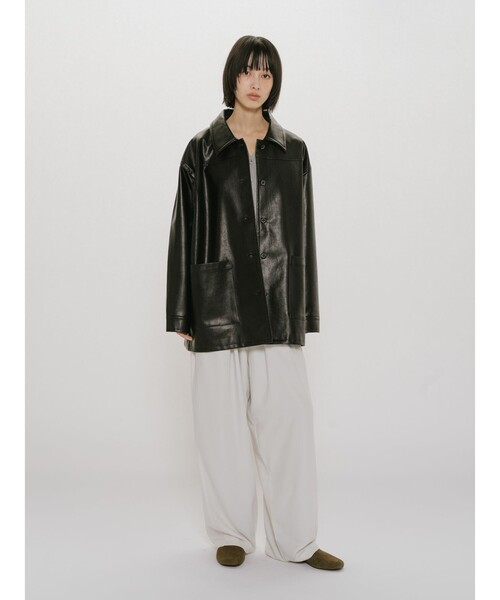 MIDIUMISOLID(ミディウミソリッド)の「MIDIUMISOLID for Ladies シンセティックレザーオーバーサイズブルゾン(ダウンジャケット/コート・レディース・ブラウン/ブラック・FREE)」の5枚目の写真