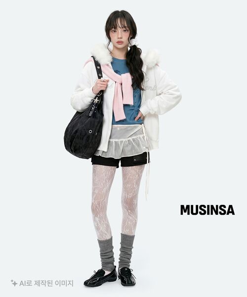 ROSEFRANTZ（ロゼフランツ）の「Fur Overfit Lettering Hood Zip-up [Ivory]（パーカー・レディース・アイボリー・OS）」の3枚目の写真