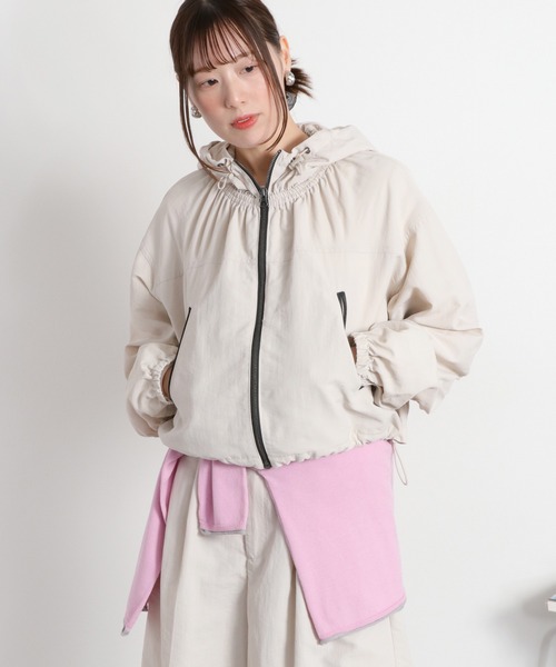 cepo(セポ)の「〈セットアップ対応〉撥水・UV・ウォッシャブル 2wayグログランショートドロストジャケット(ブルゾン・レディース・ベージュ/ブラック/グレー・M)」の1枚目の写真